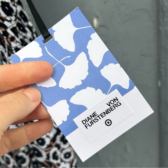 Diane Von Furstenberg x Target Smocked Maxi dress, BNWT, size XXL - Picture 9 of 14